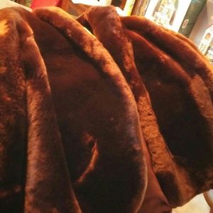 Vintage real mouton fur short swing coat